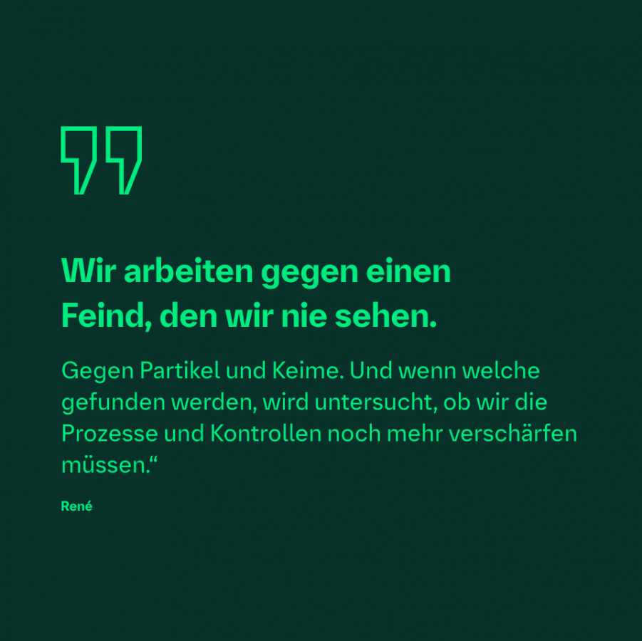 Zitatgrafik über die Arbeit gegen unsichtbare Partikel und Keime bei Boehringer Ingelheim.